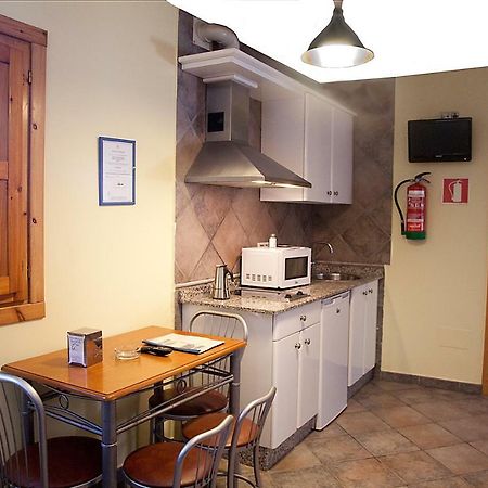 Apartamentos Cuevas Del Mar ヌエバ・デ・リャネス エクステリア 写真