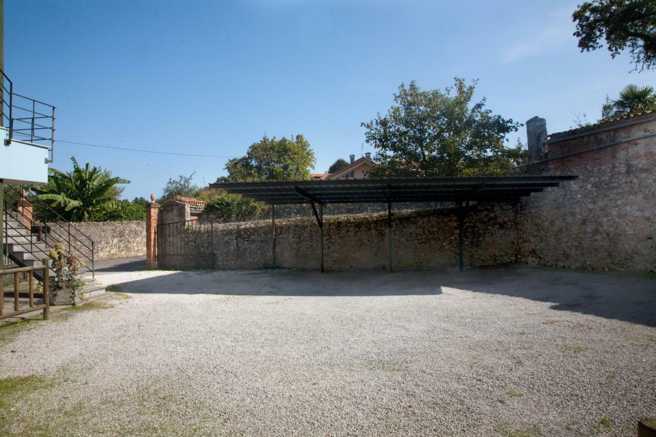 Apartamentos Cuevas Del Mar ヌエバ・デ・リャネス エクステリア 写真